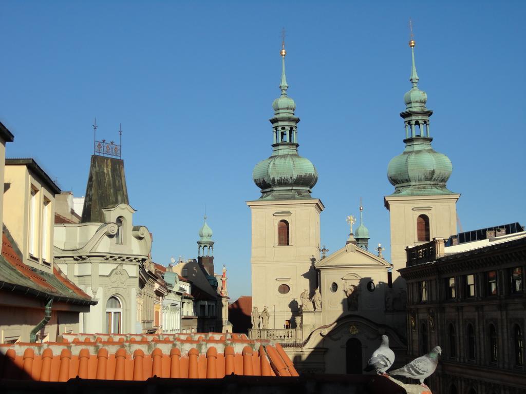 Pension Tara Praga Exterior foto